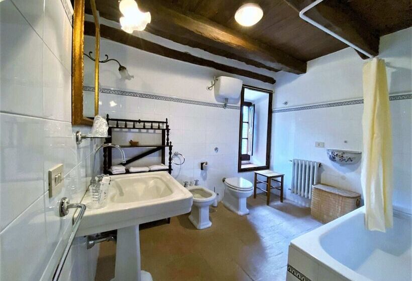 Tasteful Stone Cottage In Orvieto With Garden And Pool