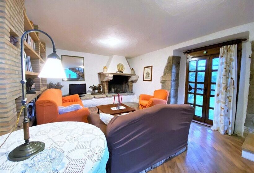 Tasteful Stone Cottage In Orvieto With Garden And Pool