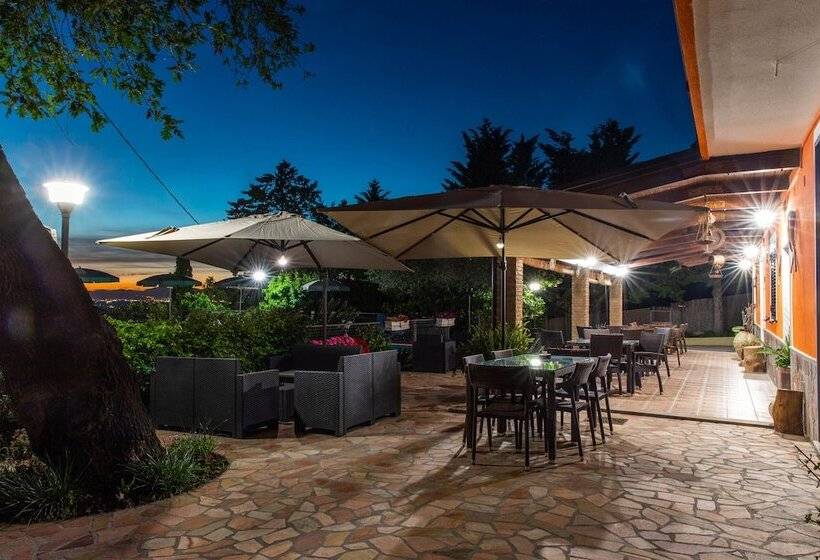 مبيت وإفطار Bb La Mortella With Pool