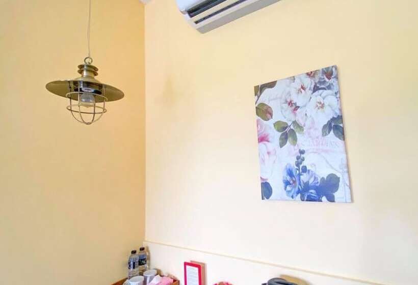 تختخواب و صبحانه Le Miel