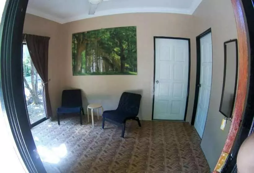 ホテル Alang Kenari Resort