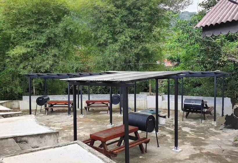 호텔 Alang Kenari Resort