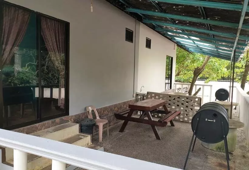 ホテル Alang Kenari Resort