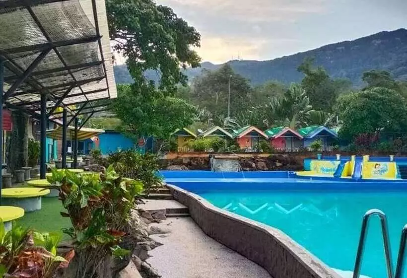 ホテル Alang Kenari Resort