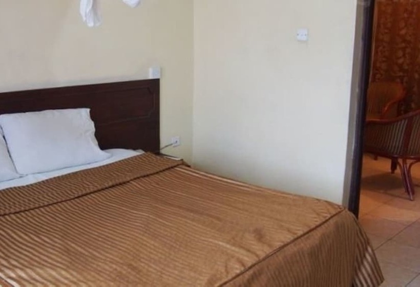 هتل Avenue Suites