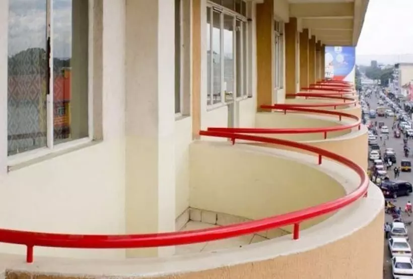 ホテル Avenue Suites