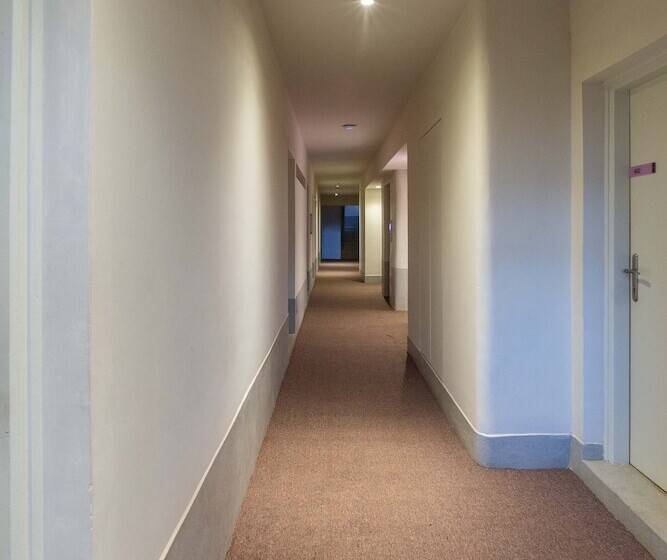 هتل Kozi Suites Nairobi Airport