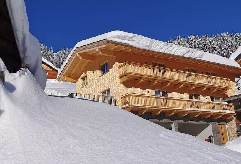 Hotelli Naturhaus Gehren