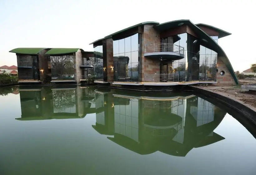 ホテル Neonz Resort & Club
