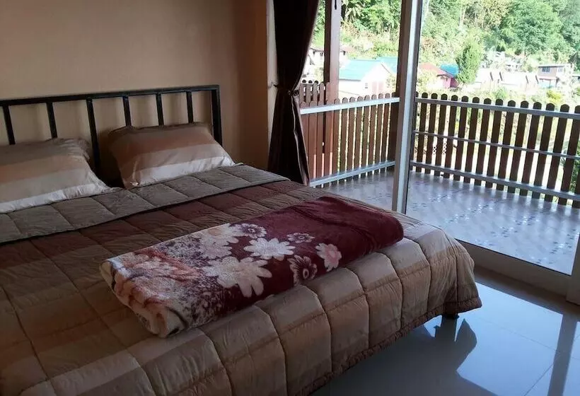 Hotelli Phucheefah Yodmanee Resort