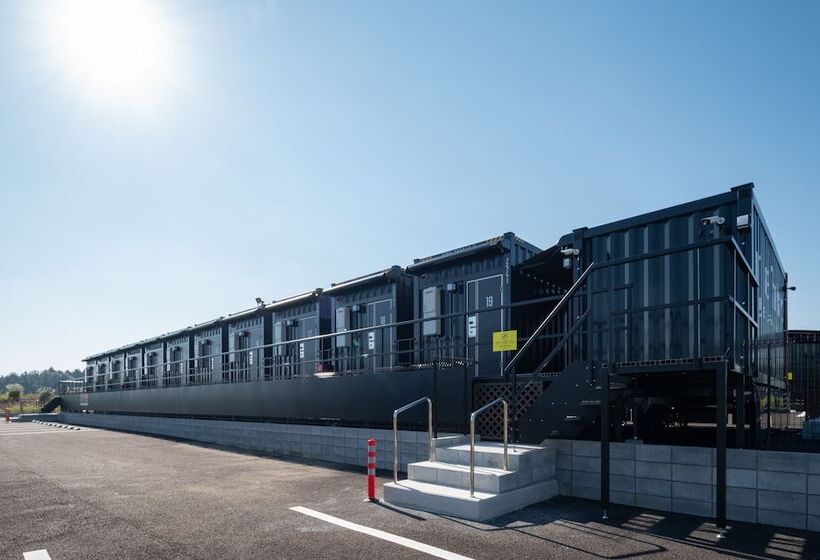 فندق R9 The Yard Ami