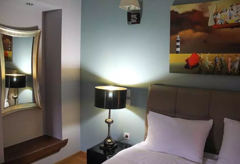 ホテル Tsarbou Guesthouse