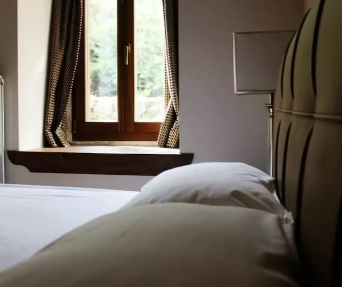 ホテル Tsarbou Guesthouse