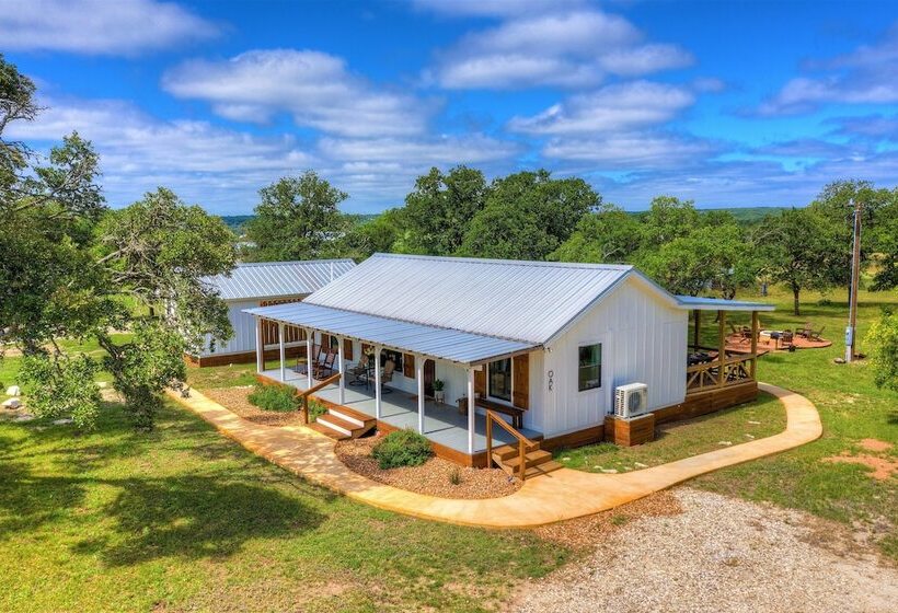 Luxurious Cottage On 3 Acre S In Fred Wine Country