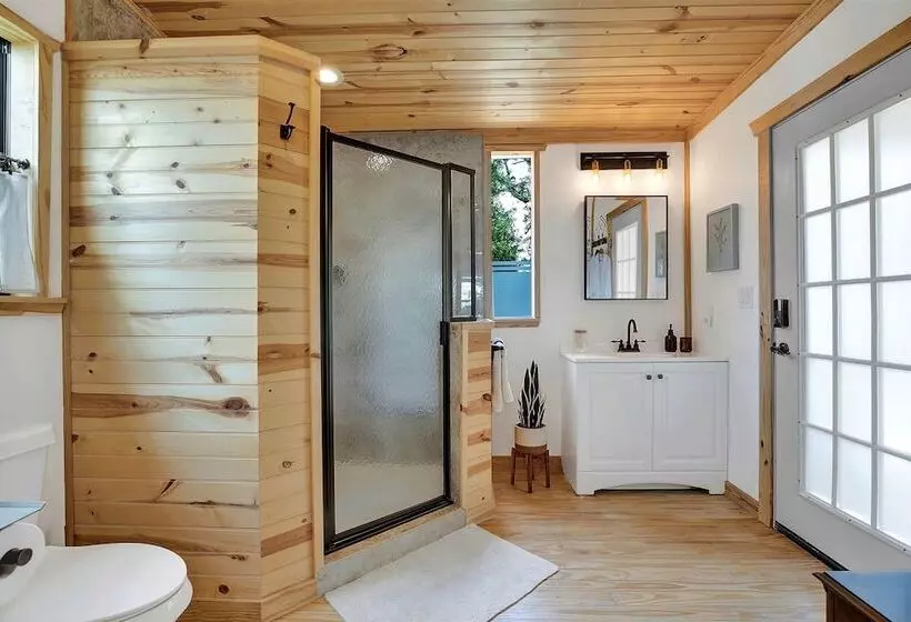 Luxurious Cottage On 3 Acre S In Fred Wine Country