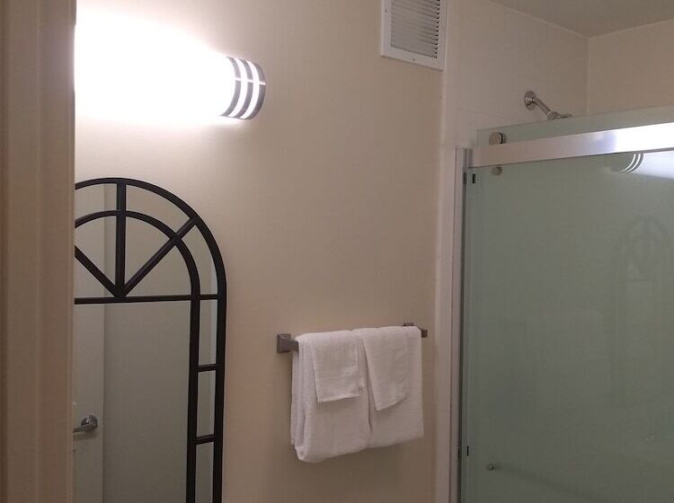 مُتل Red Crown Inn