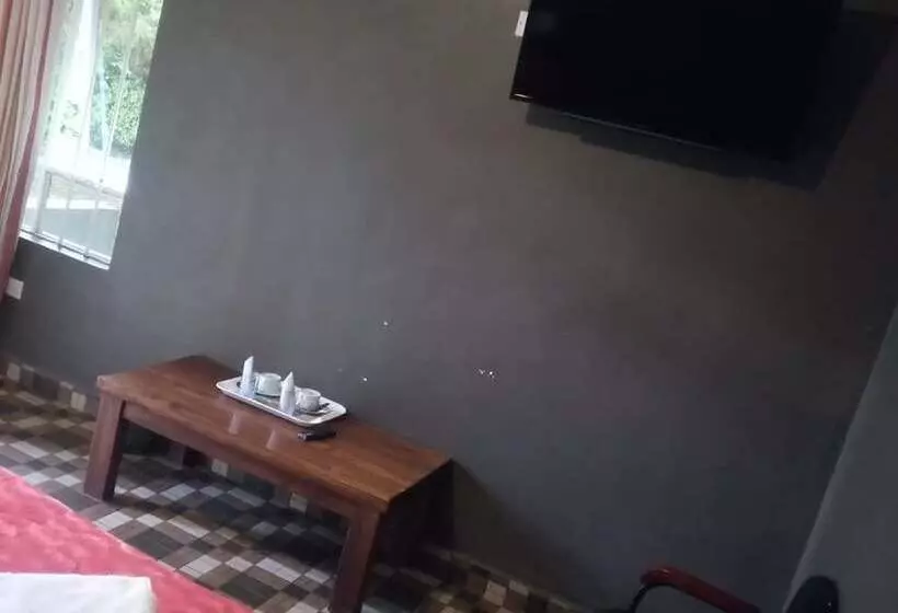 پانسیون Albizia Club Nakuru