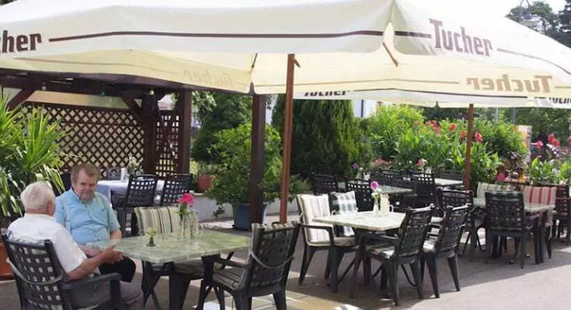 Majatalo Gasthof Grüner Baum