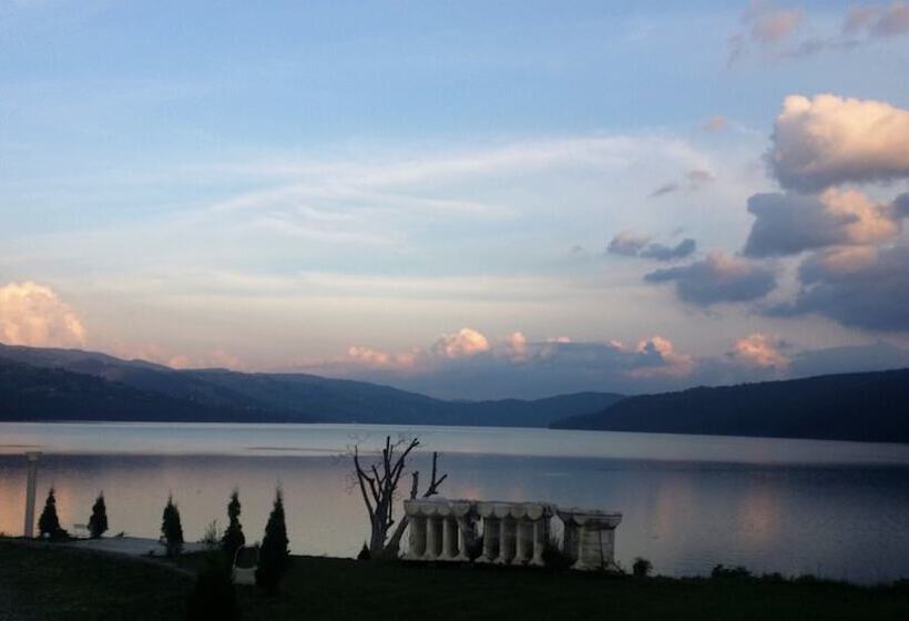 膳宿费 Gradinile Romane