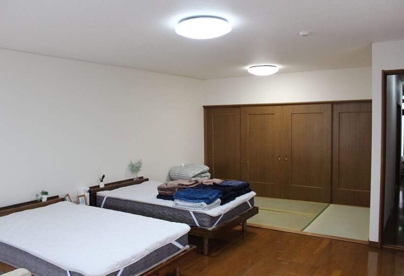 פנסיון Guest House Otsu