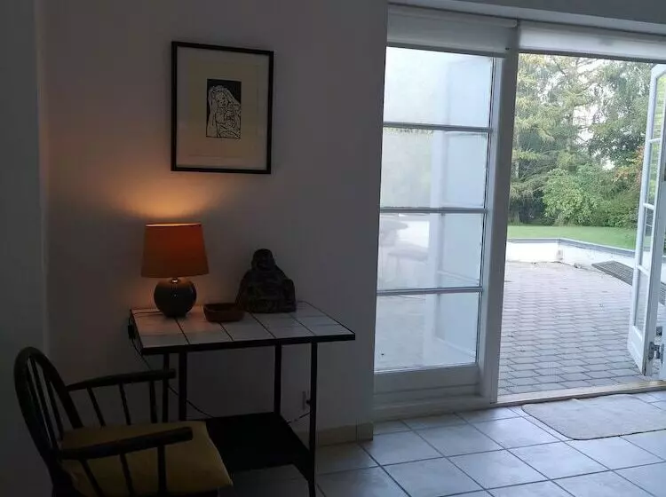 Majatalo Midtgolf Guest House