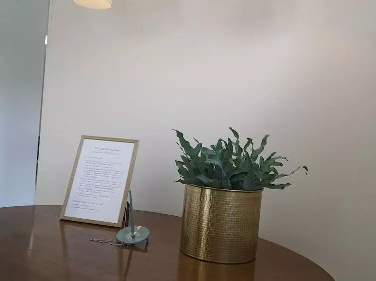 Majatalo Midtgolf Guest House