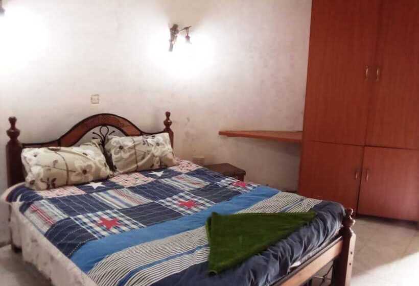 پانسیون Mseven Gardens M7