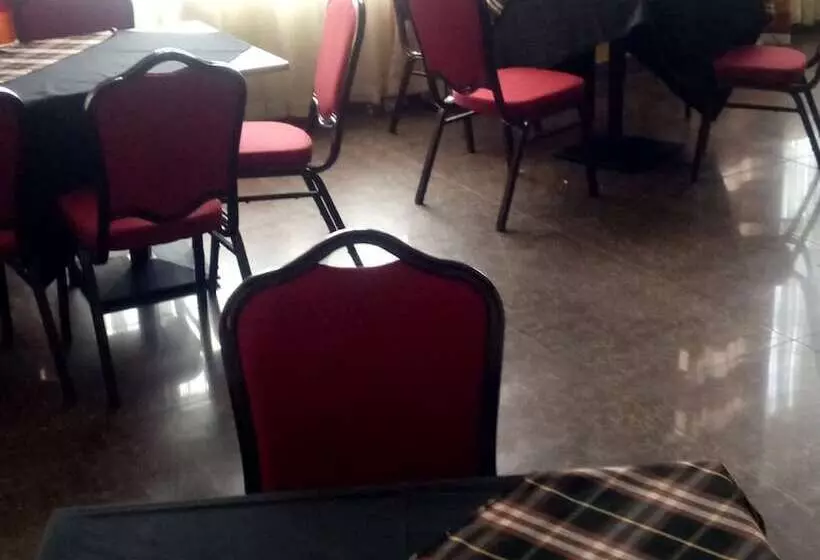 پانسیون Mugoiri Lodge