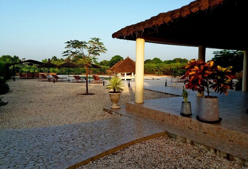 پانسیون Nino Ranch Lodge