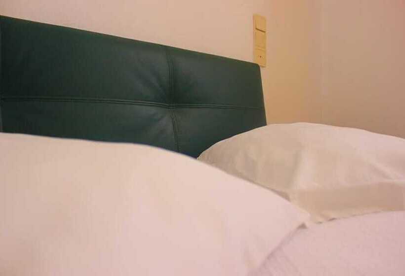 膳宿费 Residencial Espinho