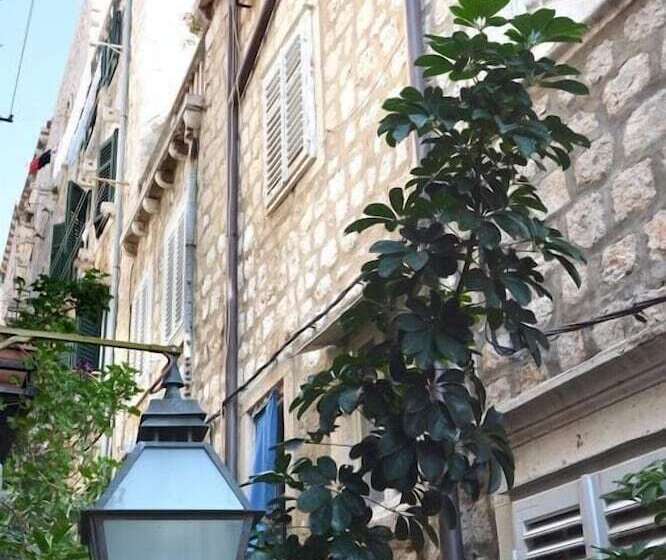 بنسيون Studio In