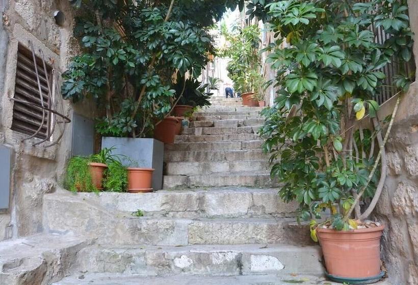 بنسيون Studio In