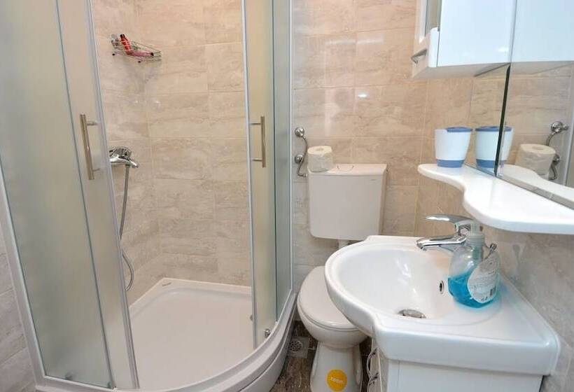 بنسيون Studio In