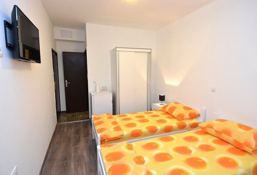 بنسيون Studio In