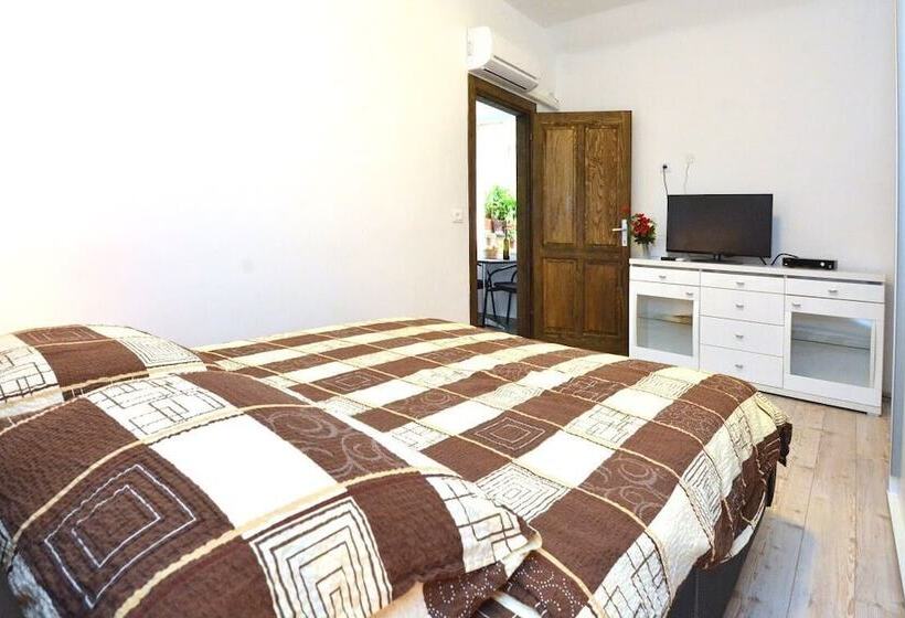 بنسيون Studio In