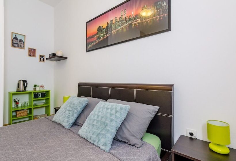 Пансион The Point Room