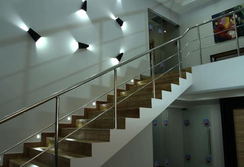 Wesendorf Hotel In Ramenskoye