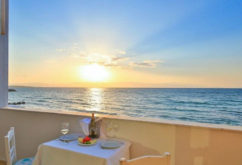 ベッドアンドブレックファースト Denize Sıfır