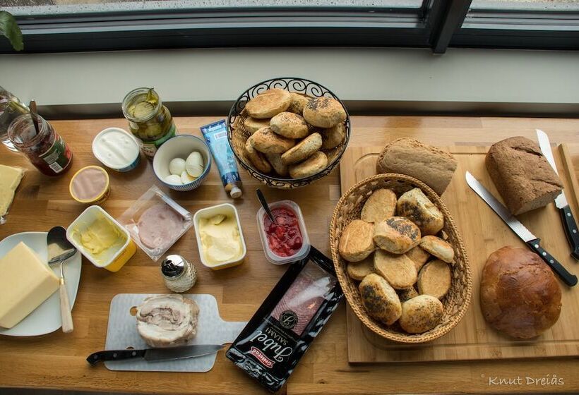 Bed and Breakfast Torgarhaugen