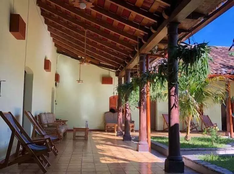 Hostelli Vegas Grandpa