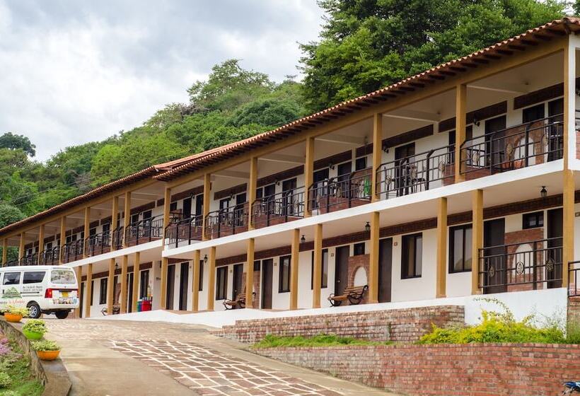 هتل Campestre La Montaña