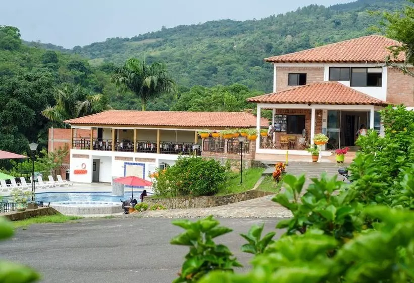 Hotelli Campestre La Montaña