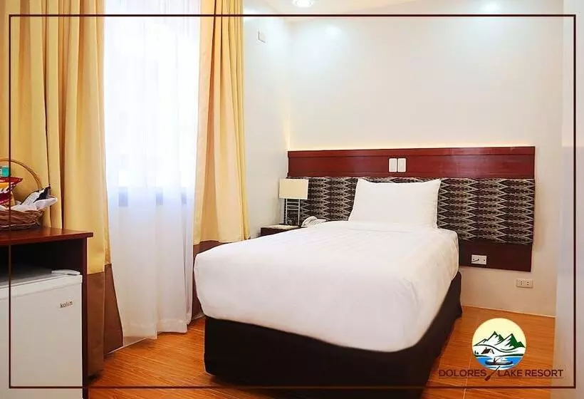 Hotelli Dolores Lake Resort