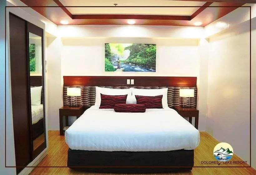 Hotelli Dolores Lake Resort