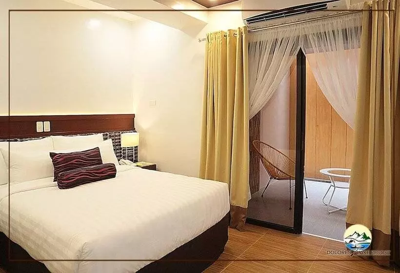 Hotelli Dolores Lake Resort