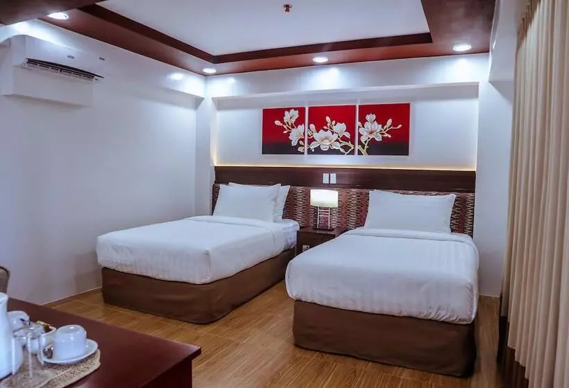 Hotelli Dolores Lake Resort