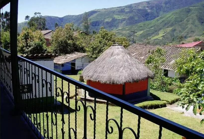 ホテル Hostal Casa Aida