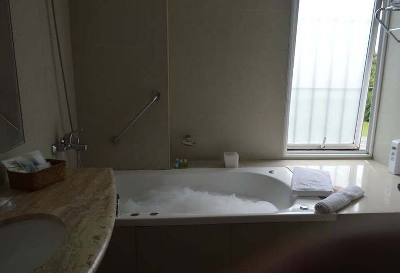 هتل Hostal Del Espinillo