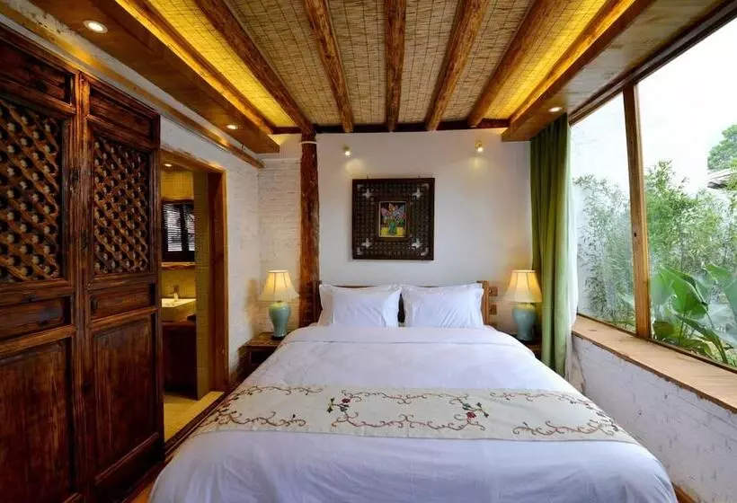 Hotelli Lijiang Seven Island Resort