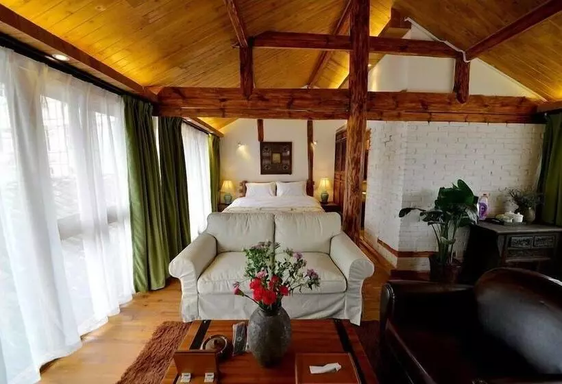 Hotelli Lijiang Seven Island Resort